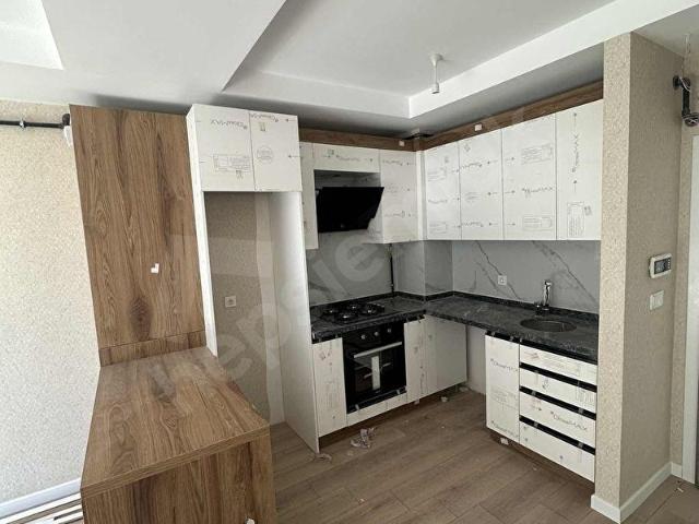 SİTE İÇERİSİNDE GENİŞ BALKONLU LÜKS 1+1 DAİRE