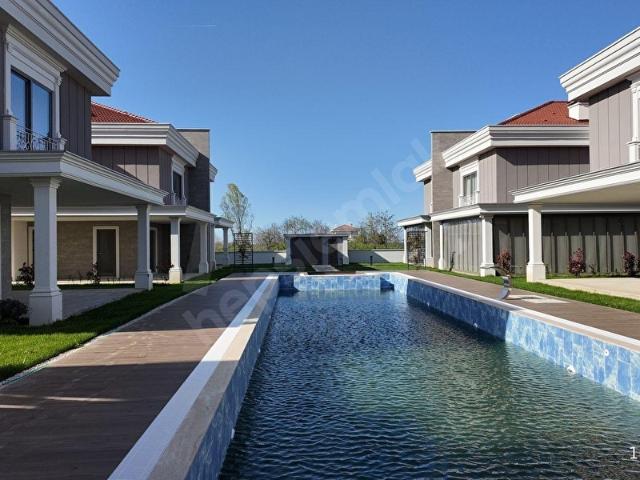 SİTE İÇİNDE HAVUZLU & DENİZE YAKIN, MODERN VİLLA SEÇENEKLERİ!