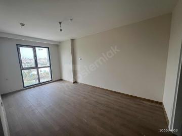SİTE İÇİNDE 3+1 OTOPARKLI LÜX OTURUMA HAZIR DAİRE
