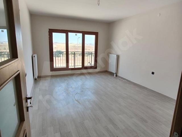 SİVAS MERKEZ DANİŞMENTGAZİ TOKİ DE SIFIR KİRALIK DAİRE 3+1