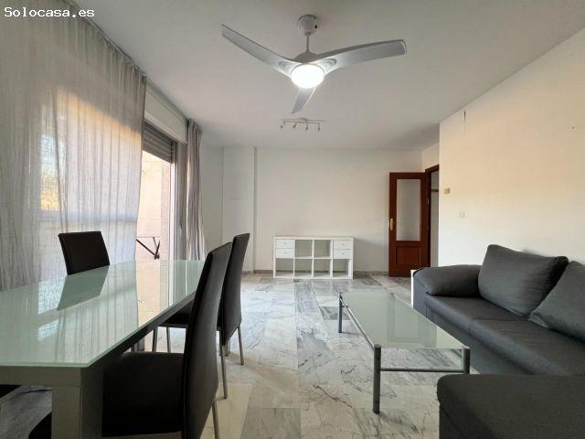 ¡Si buscas un piso con piscina y todas las comodidades en Granada! ?✨ este es el tuyo.