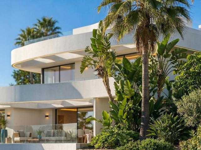 Si desea vivir en una casa con unas vistas de 180º al mar y. 258m² Calpe Calp