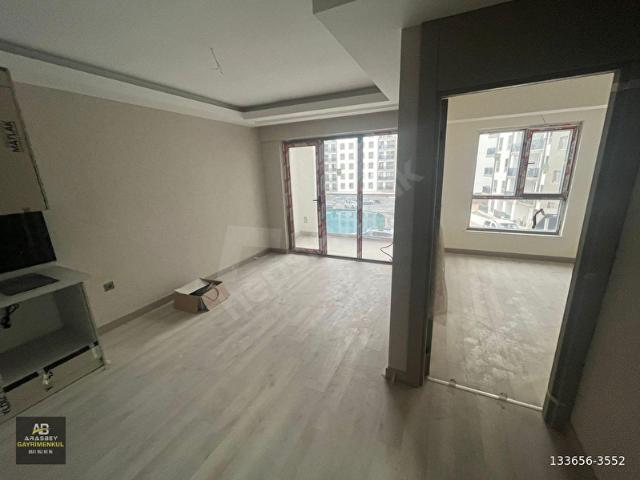 SİNCAN SRAAYCIK MAHALLESİ X YAPIDA ALİ ULUÇ PAŞA BULVARI ÜZERİ GÖL MANZARALI SATILIK 1+1