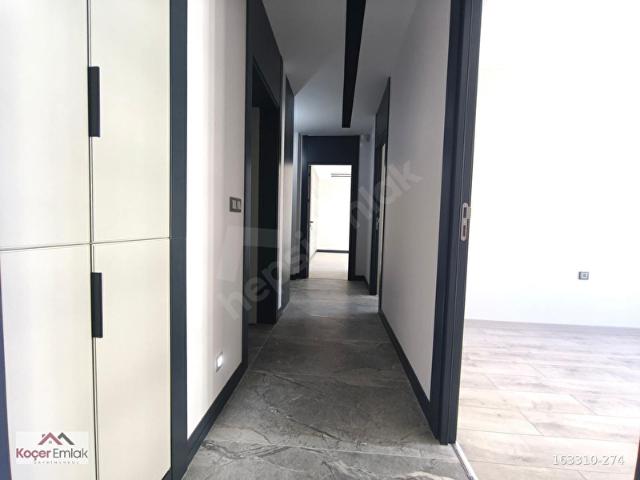SİNİRSİZ KİREDİ SATİLİK MESKENLİ DAİRE ANAYURT MEYDANDA2.5+1