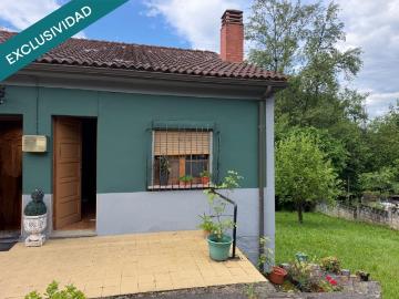 Si quieres vivir en plena naturaleza, esta es tu oportunidaad.Casa pareada para rehabilitar en Malpica, a tan solo 10 minutos del centro de oviedo