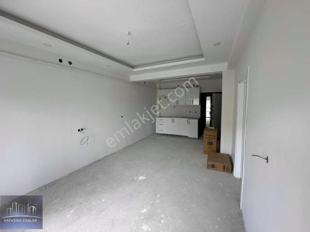 Sïırt Barden Oteli Karşısı Satılık 1+1 Lüks Daire