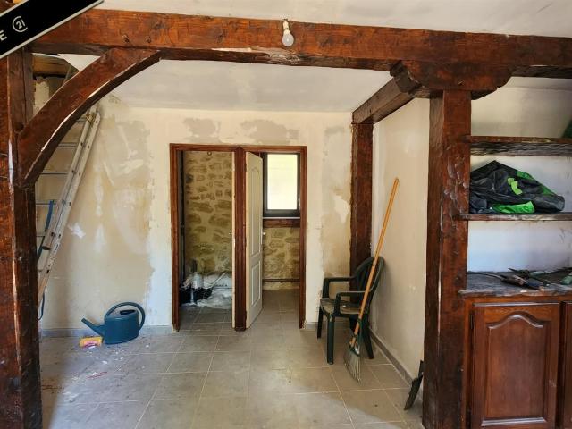 SIMEYROLS, village situé à mi route entre SAINTE NATHALENE e. 130m² Simeyrols