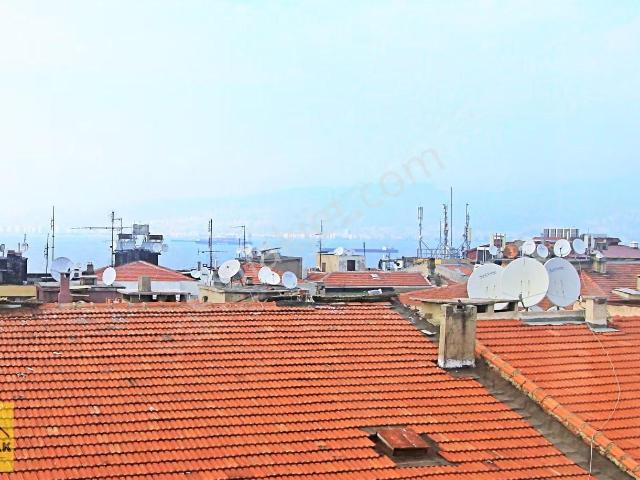 Simge'den Mithatpaşa Cad.paraleli Deniz Manzaralı Eşyalı Satılık