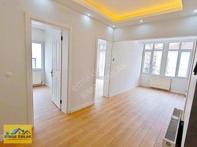 Simge'den Mithatpaşa Caddesine 10 Adım Masrafsız Satılık Daire