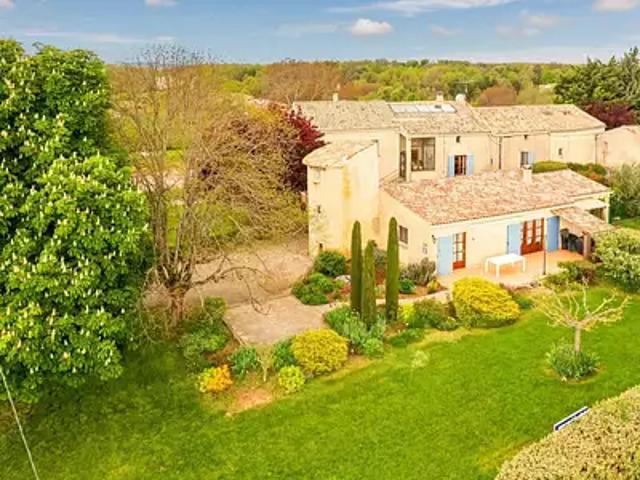 Simiane la Rotonde 04150 Achat / Vente maison 14 pièces t14 jardin terrasse