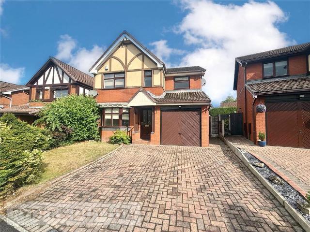 Simkin Way, Oldham, Greater. 4 bed detached house to rent £1,900 pcm £438 pw
