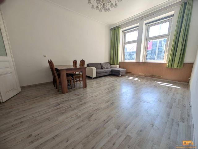 SIMMERING ENKPLATZ: Interessante 2 Zimmer Wohnung nahe der U3