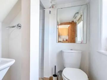 Simon’s Hair Fashions, 83 Tottenham Lane, London, N8 9BE, United Kingdom | Studio apartment for rent #138592268 | Rentberry