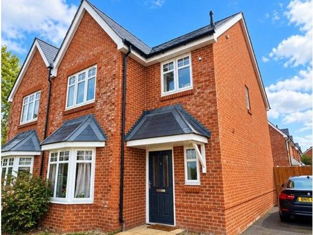 Simonds Grove, Reading RG7, 3 bed semi detached house to rent, £1,980 pcm | PrimeLocation