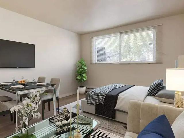 Simon's Court — 1 Bedroom