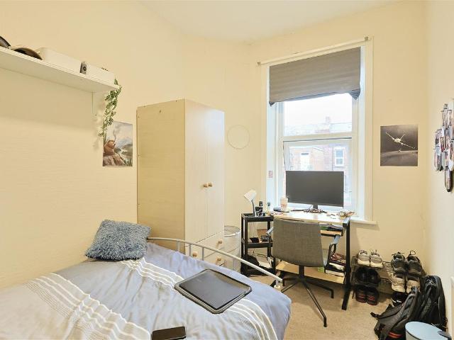 Simonside Terrace, Heaton, Newcastle Upon Tyne NE6, 3 bed flat to rent, £1,560 pcm | PrimeLocation