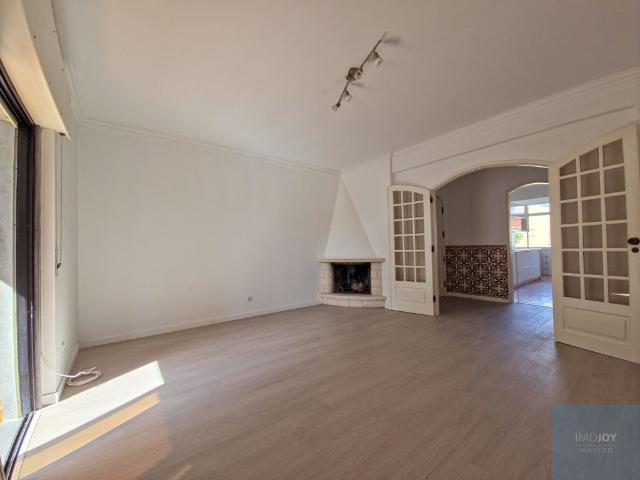 Simpático Apartamento T2 na Quinta da Bicuda 74m² Cascais e Estoril