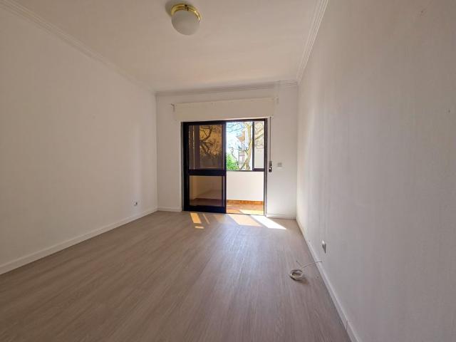 Simpático Apartamento T2 na Quinta da Bicuda