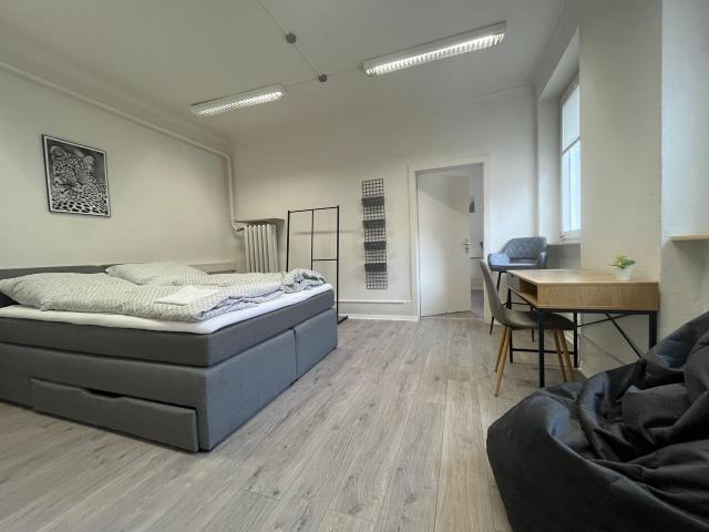 Simplex Apartments: spacious apartment, Karlsruhe near Ettlinger Tor, Karlsruhe Amsterdam Apartments for Rent