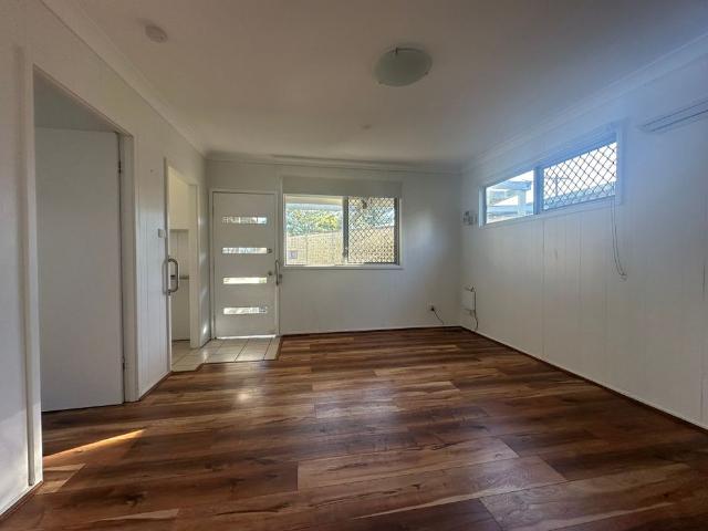 Simple, Comfortable Living in Woy Woy