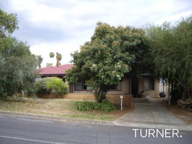 SIMPLE BUT COMFORTABLE HOME. DUCTED HEATING, AIR CONDITIONING, LARGE RUMPUS ROOM, SHED