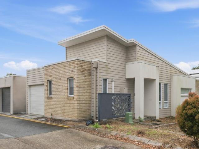 Simple Living, No Body Corporate, Exceptional Location