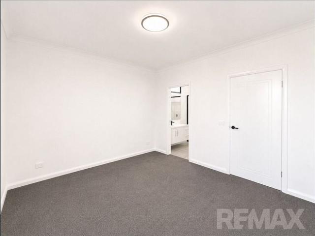 Simple Living in Central Wagga Wagga