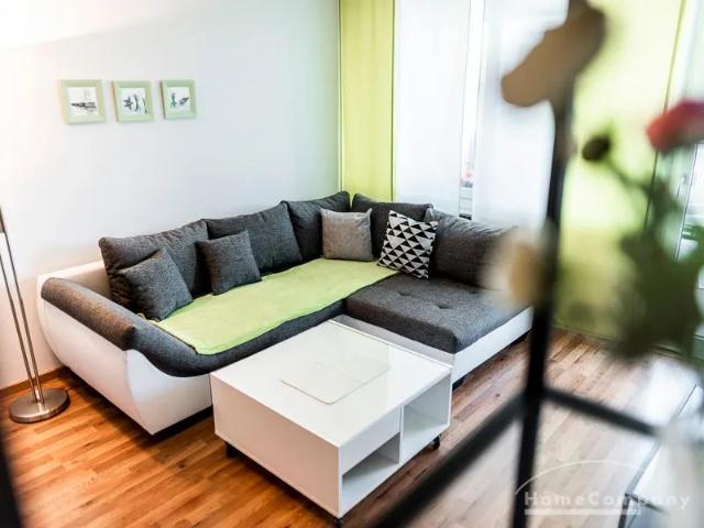 Simple standard furnished flat for 1 person in Hamburg Lokstedt