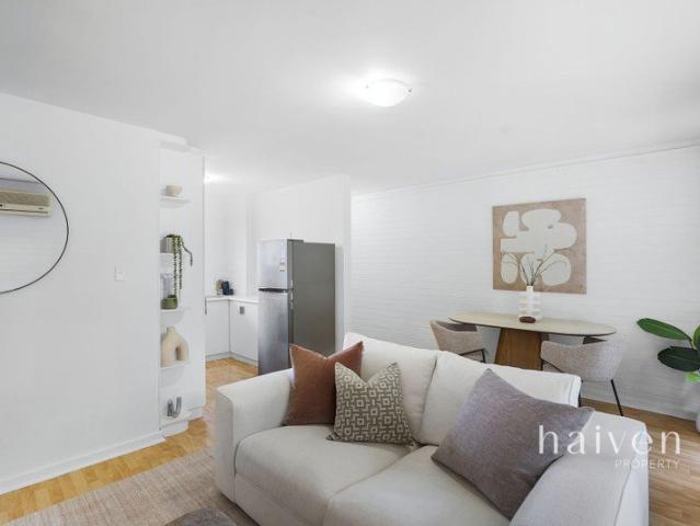 Simply Comfortable Convenient Como Living