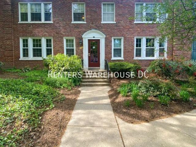 Simply Beautiful, Spacious 2 Bd/1Bth Condo with $500 rent credit