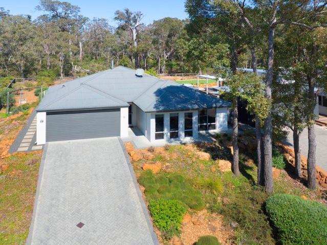 Simply Immaculate in Parkwater Estate