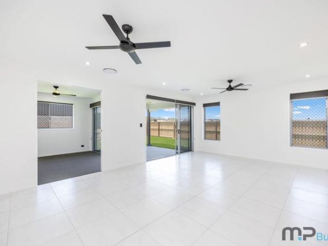 Simply Impressive 4 Bedroom, 3 Living + Ducted Air Con!