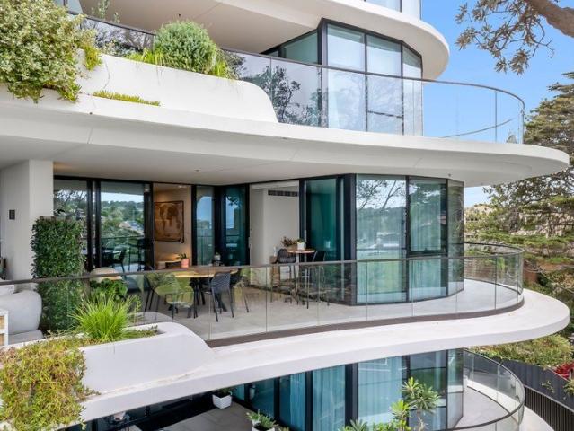 Simply Stunning Lifestyle