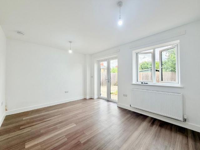 Simpson Avenue, Rushden, Higham Ferrers