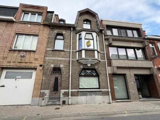 Sint Gillis Dendermonde, Vijfde Januaristraat 23