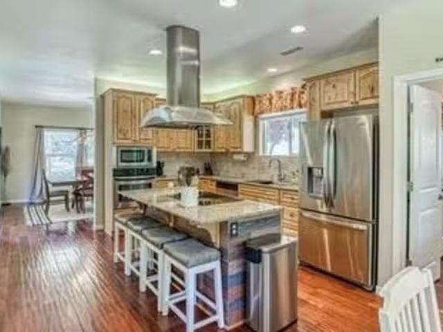 Siny Shailendra, 3727 Ridge Court, Bootjack 4 Bedroom 3 Bath