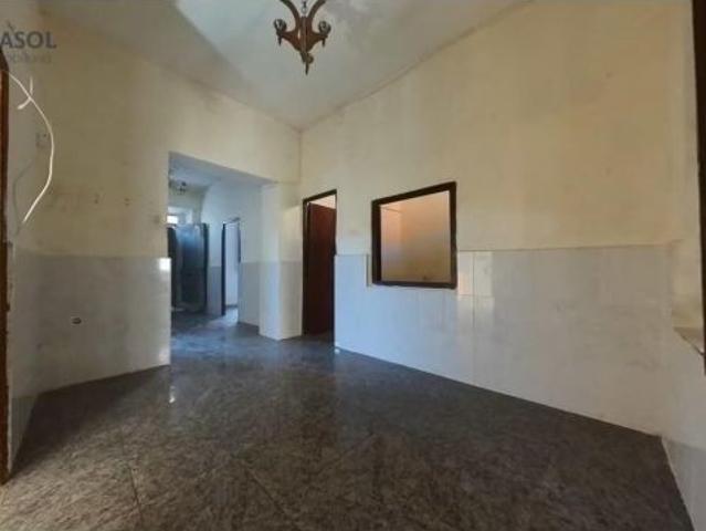 SIN COMISION AGENCIA! Se vende casa en planta baja en Calle Escuelas Alumbres
