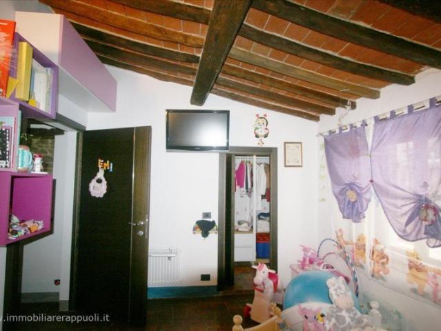 Sinalunga parte alta vendesi terratetto di 123 mq completa. 123m² Sinalunga