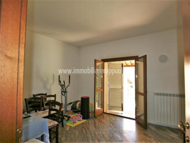 Sinalunga parte alta vendesi villetta a schiera capotesta. 387m² Sinalunga