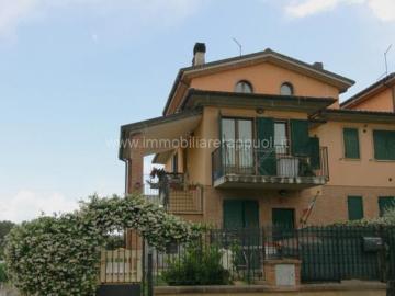 Sinalunga vendesi villetta a schiera di mq 89 composta al pi. 89m² Guazzino