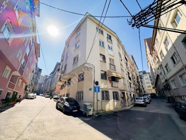 Sinandede Mh. | Metroya Yakın, Ara Kat, Çift Cephe 2+1 Kiralık
