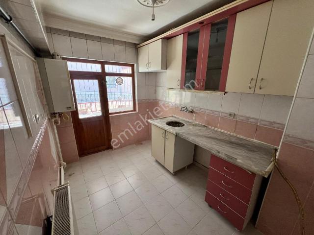 Sincan Andiçen Mh 2+1 Yapılı Bağımsız Y.giriş Acil Kiralık Daire