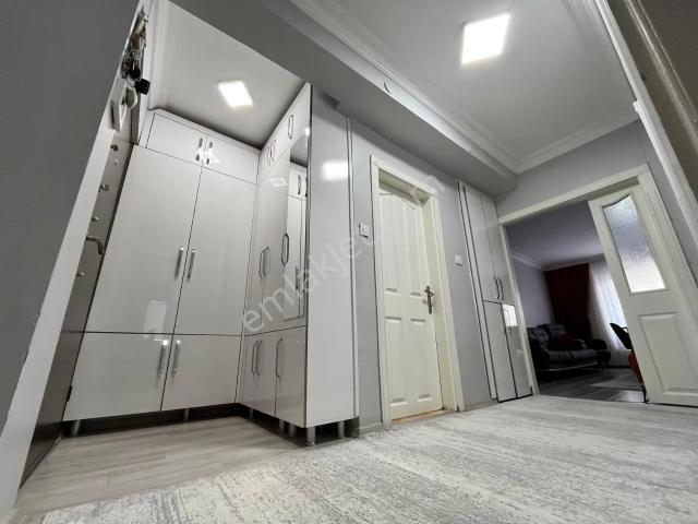 Sincan Akşemsettin Köşe Başı 1.kat Yapılı Daire