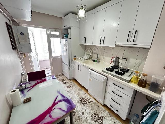 Sincan Akşemsettin Mah 2+1 Full Yapılı Katta Ön Cephe Daire