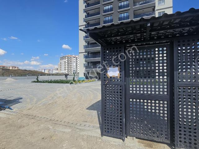 Sincan Alcı'da Esk.yolu Yakını Site İçi 3+1 140m2 Sıfır Daire