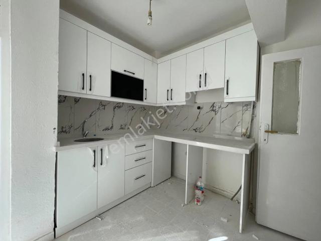Sincan Osmanlı Mh.'de 3+1 Bahçe Katı 3 Balkonlu Uygun Kiralık !