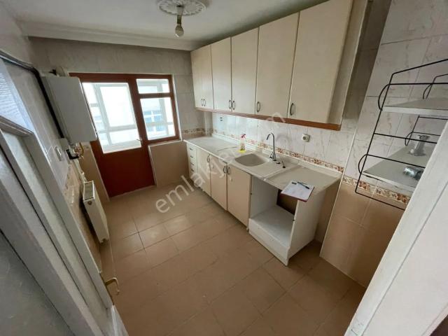 Sincan Malazgirt Mh Katta Bağımsız Ön Cephe Çift Balkonlu 3+1 Kiralık Daire