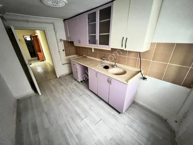 Sincan Mareşal Çakmak Mah 2+1 Merkezi Konumda Kiralık Daire