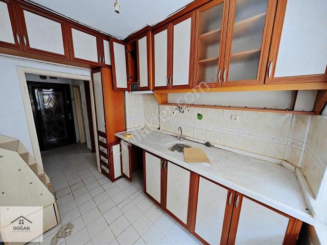 Sincan Mareşal Çakmak'ta Ara Katta 2+1 Kiralık Uygun Daire