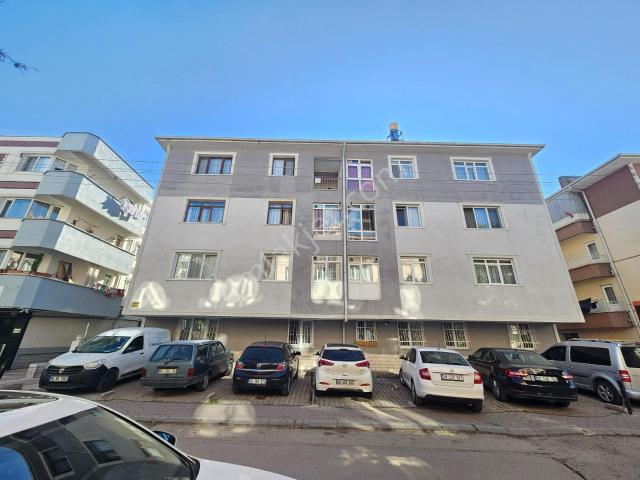 Sincan Merkezde | Yeni Tadilatlı, Geniş Ve Masrafsız 2+1 Daire!